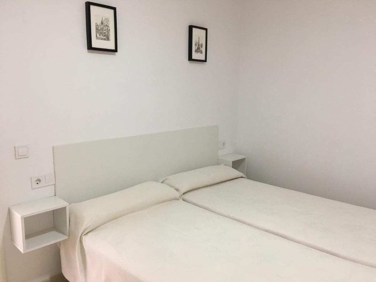 Apartamentos Carmen Teresa Torremolinos Dış mekan fotoğraf