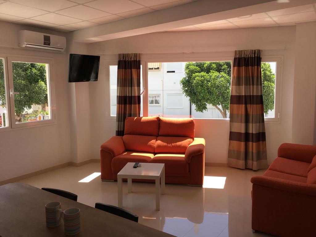 Apartamentos Carmen Teresa Torremolinos Dış mekan fotoğraf